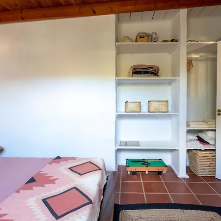 Rustic With Pool In Center Lajares