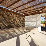 Rustic With Pool In Center *
