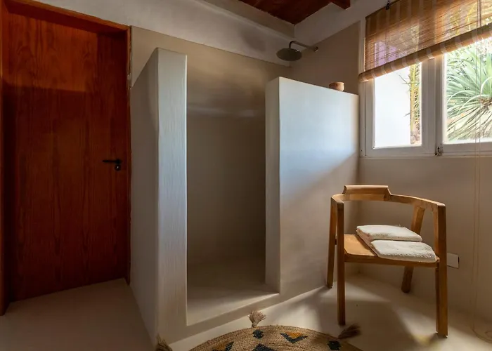 Rustic With Pool In Center * لاجاريس