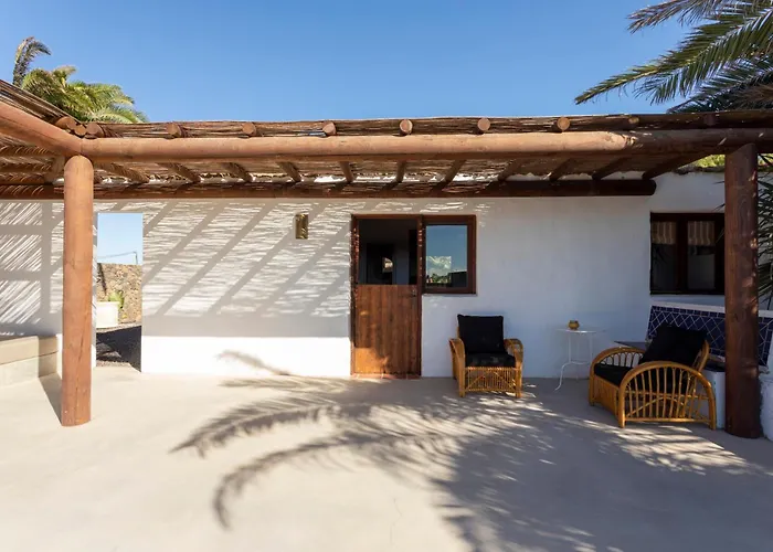 بيت للعطل Rustic With Pool In Center لاجاريس