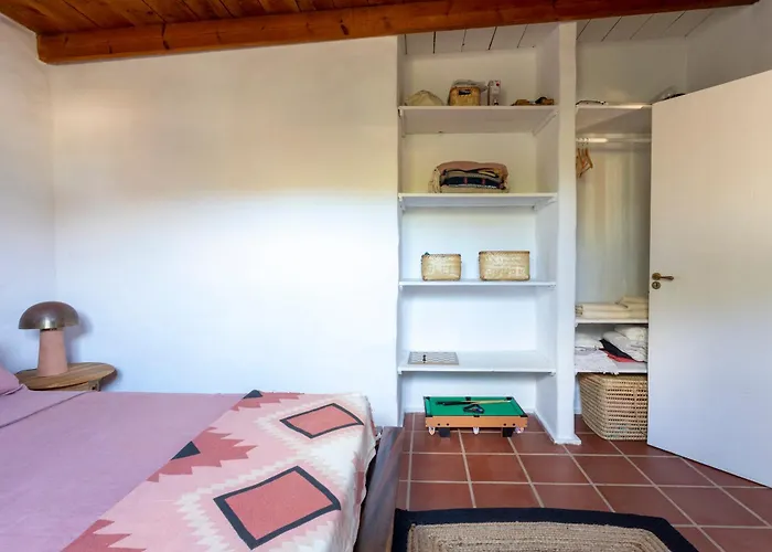 Rustic With Pool In Center Lajares