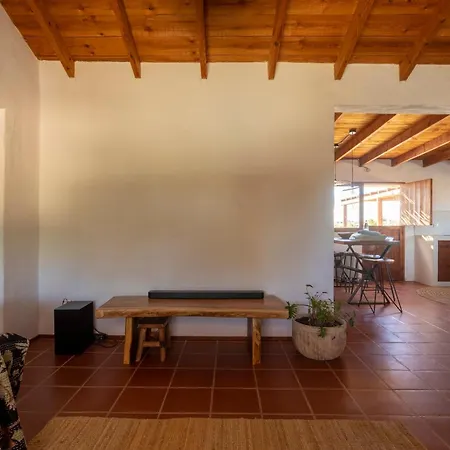 펜션 Rustic With Pool In Center *