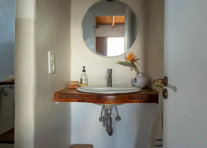 Rustic With Pool In Center * Lajares